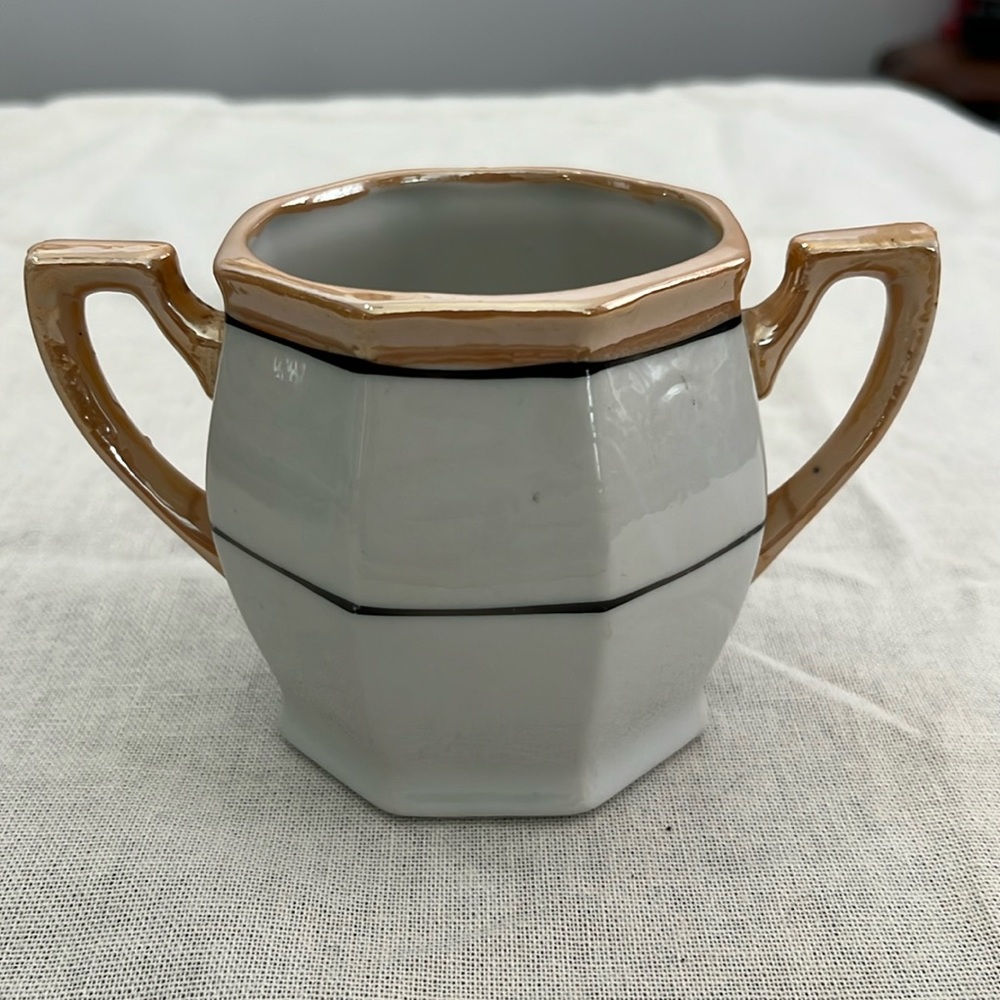 Vintage Luster Ware Peach & White Pot